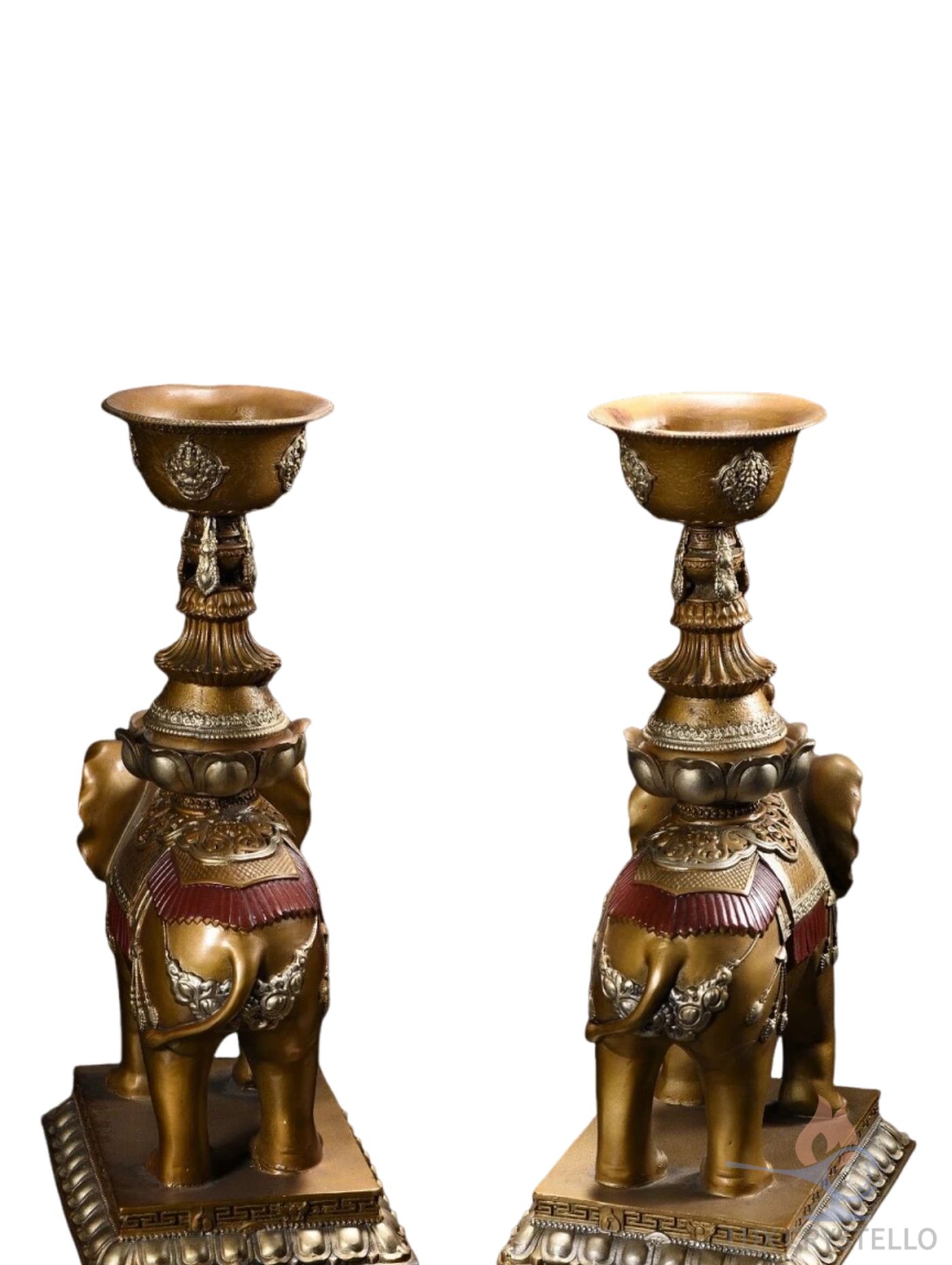 brass-candlesticks-097