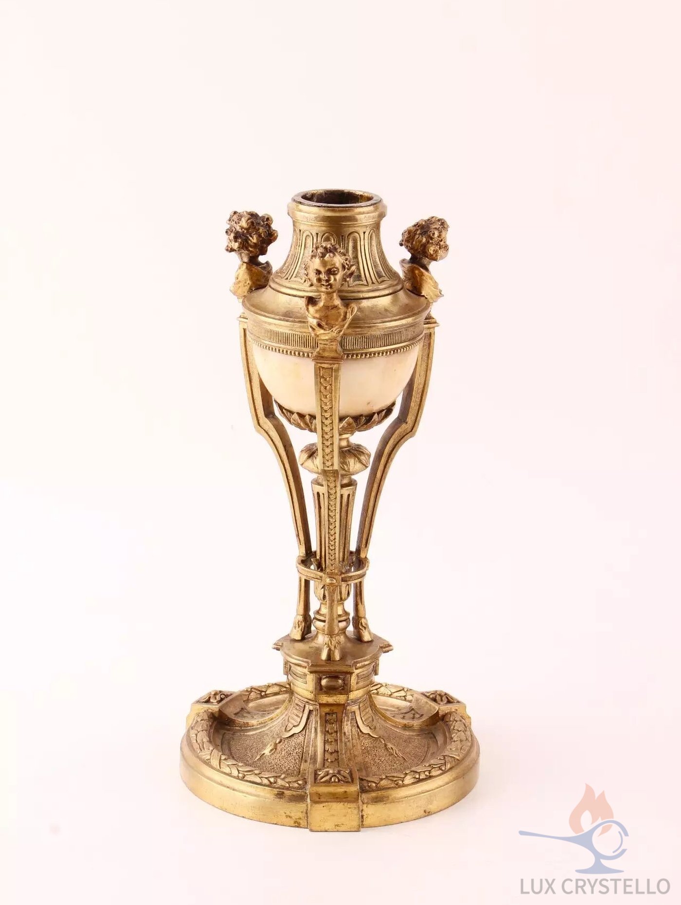 brass-candlesticks-125